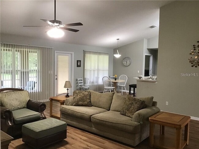 2091 Snowflake Ln in North Port, FL - Foto de edificio - Building Photo