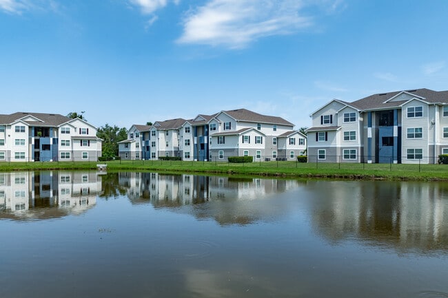Stratford Point