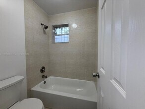 1745 NW 47th Terrace in Miami, FL - Building Photo - Building Photo