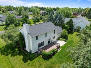 406 Lakewood Dr in Williams Bay, WI - Building Photo - Building Photo