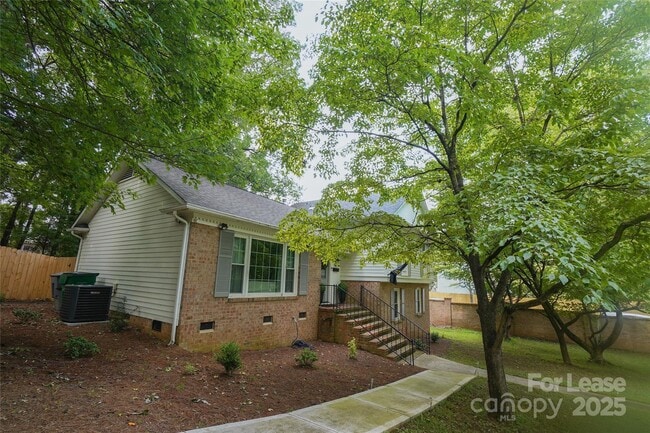 property at 3700 Riverbend Rd