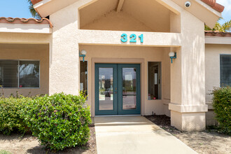 321 Inger Dr in Santa Maria, CA - Building Photo - Building Photo