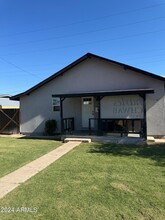 501 N Delaware St in Chandler, AZ - Foto de edificio - Building Photo