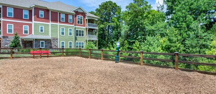 MAA West Creek in Richmond, VA - Foto de edificio - Building Photo