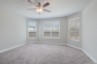 130 Abbeydell in Boerne, TX - Building Photo - Building Photo