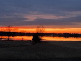 280 Quarry Rd in North Hero, VT - Building Photo