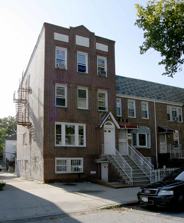 2078 E 28th St in Brooklyn, NY - Foto de edificio