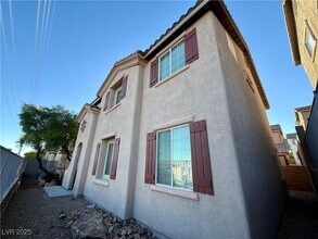 4074 Sparrow Rock St in Las Vegas, NV - Building Photo - Building Photo