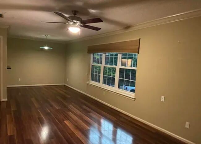 property at 2122 Montreat Cir