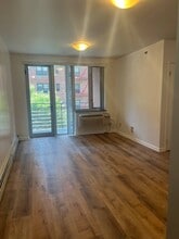 38-30 Parsons Blvd in Queens, NY - Building Photo - Building Photo