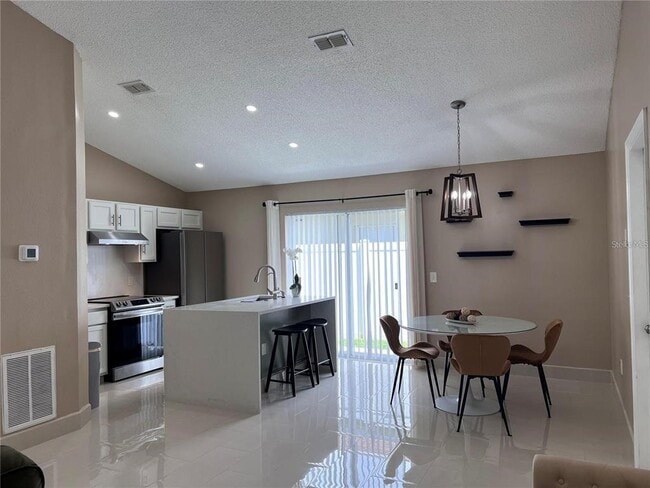 30225 Double Dr in Wesley Chapel, FL - Building Photo - Building Photo