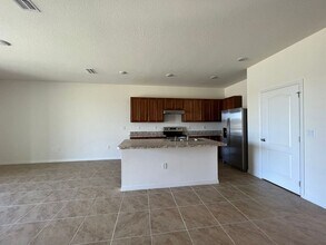 1065 Blue Jay Dr in Davenport, FL - Building Photo - Building Photo