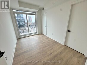 1185 Dupont St in Toronto, ON - Building Photo - Building Photo