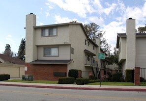 5411 Pioneer Blvd Apartments