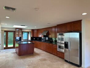 3530 S Bentley Ave in Los Angeles, CA - Foto de edificio - Building Photo