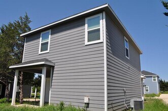 2352 Murphy Ct in Red Oak, TX - Foto de edificio - Building Photo