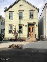 122 S Ferry St in Schenectady, NY - Building Photo