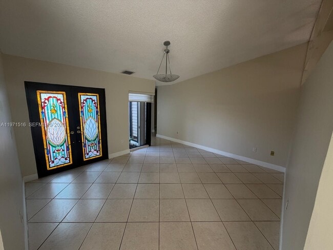 8886 SW 6th St in Miami, FL - Building Photo - Building Photo