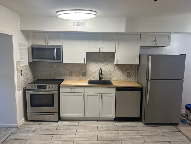 1704 Capitol Ave NE, Unit #1