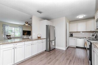 5029 29th Ave S in Gulfport, FL - Building Photo - Building Photo