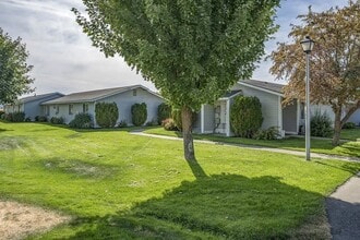 420 S 5th St E in Chewelah, WA - Building Photo - Building Photo