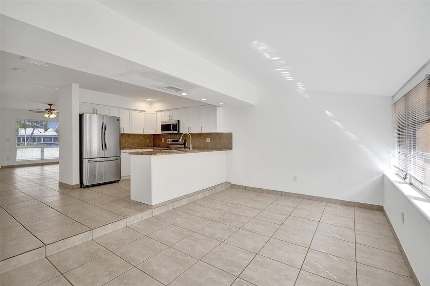 5910 NE 17th Rd in Fort Lauderdale, FL - Building Photo