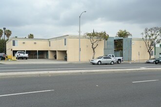 4737 Artesia Blvd. in Lawndale, CA - Building Photo - Building Photo