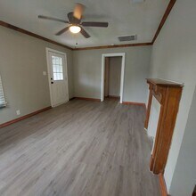 1020 W 12th St in Bonham, TX - Building Photo - Building Photo