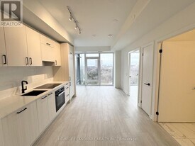 5 Quarrington Ln in Toronto, ON - Building Photo