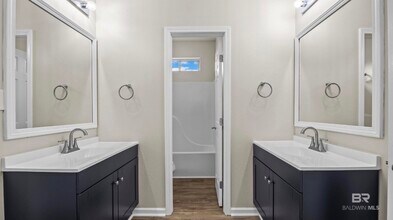 525 W Rose Ave in Foley, AL - Building Photo - Building Photo