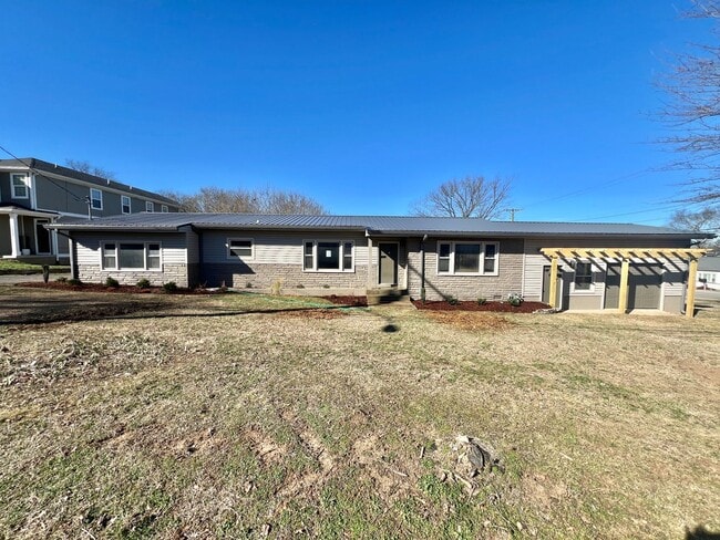 property at 571 Stevenson St