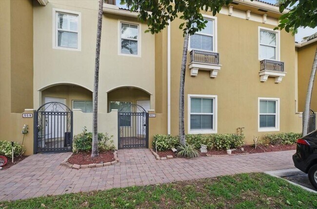 property at 2851 Prospect Rd