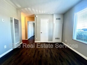 121 Madison Ave in Chula Vista, CA - Building Photo - Building Photo