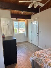 3829 Rosemont Ave in Montrose, CA - Building Photo - Building Photo