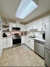 9280 Salish Ct in Burnaby, BC - Building Photo - Building Photo