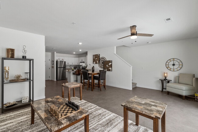 Pine Creek Apartments in Wisconsin Dells, WI - Building Photo - Building Photo