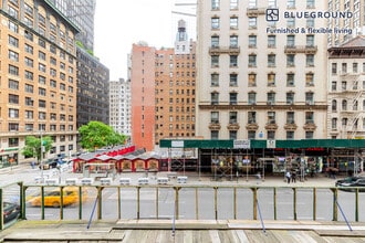 161 W 54th St in New York, NY - Building Photo - Building Photo