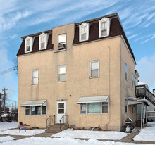 102 Center St in New Ulm, MN - Building Photo