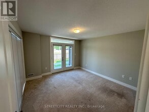 177 Edgevalley Rd in London, ON - Building Photo - Building Photo