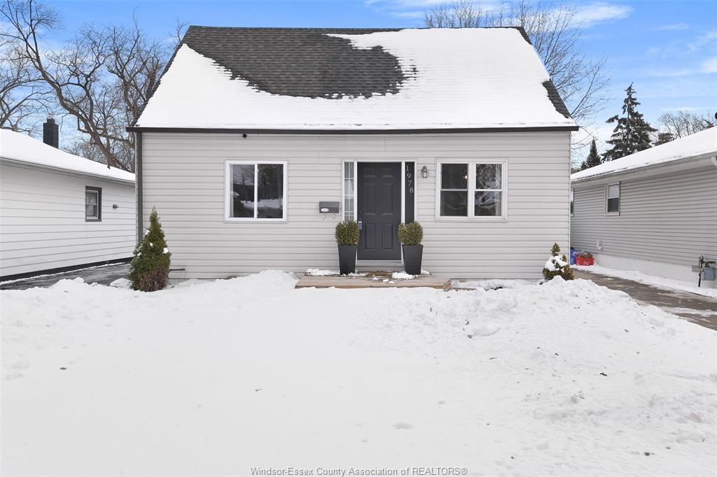 1978 Buckingham Dr in Windsor, ON - Building Photo