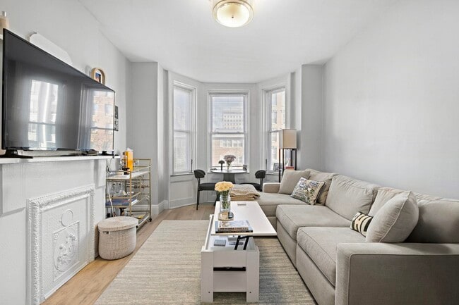 114 Washington St in Hoboken, NJ - Building Photo - Building Photo