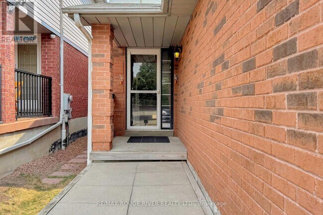 138 Andona Crescent in Toronto, ON - Building Photo - Building Photo