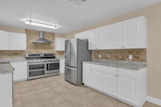 6113 Yucca Dr in Fort Pierce, FL - Building Photo - Building Photo