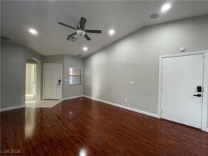 9276 Vervain Ct in Las Vegas, NV - Building Photo - Building Photo