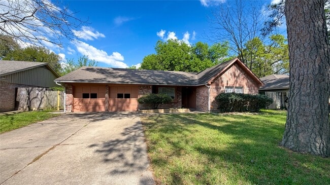 18010 Blundell Dr in Spring, TX - Building Photo - Building Photo