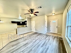 113 Bison Ct Way in Mustang, OK - Building Photo - Building Photo