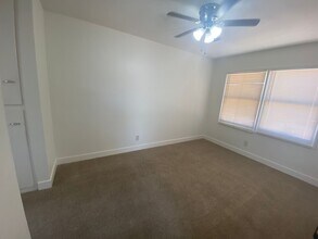 8317.5 University Ave in La Mesa, CA - Foto de edificio - Building Photo