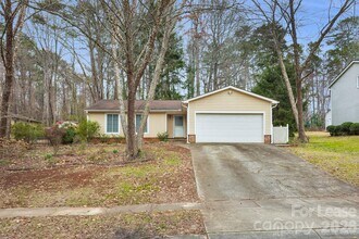 2427 Studley Rd in Charlotte, NC - Building Photo - Building Photo