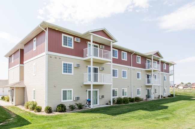 Jefferson Creek in Dickinson, ND - Foto de edificio - Building Photo