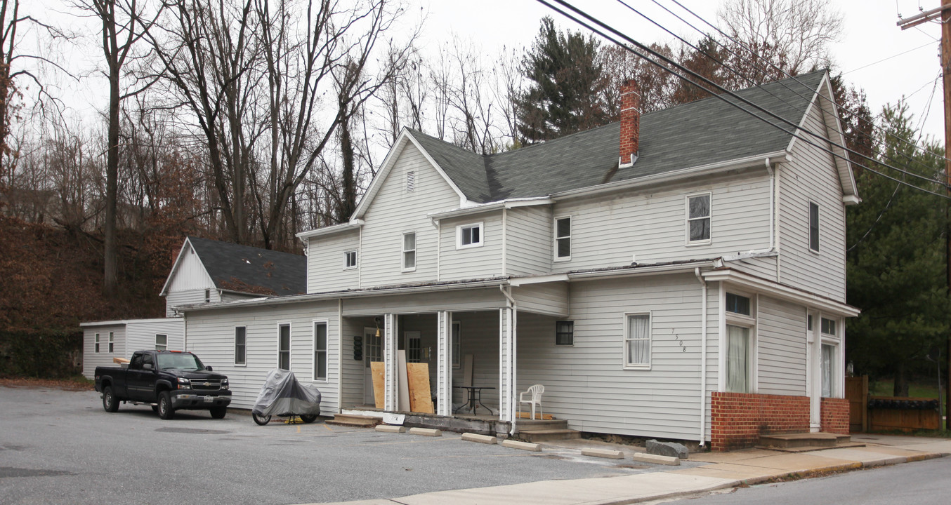 7506-7508 Main St in Sykesville, MD - Building Photo